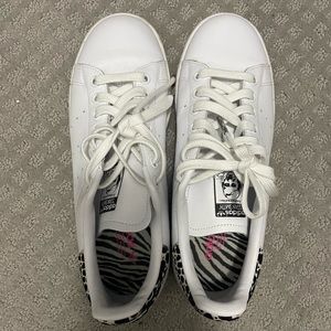 NATALIE - EUC Adidas Stan Smith - Women’s 7.5